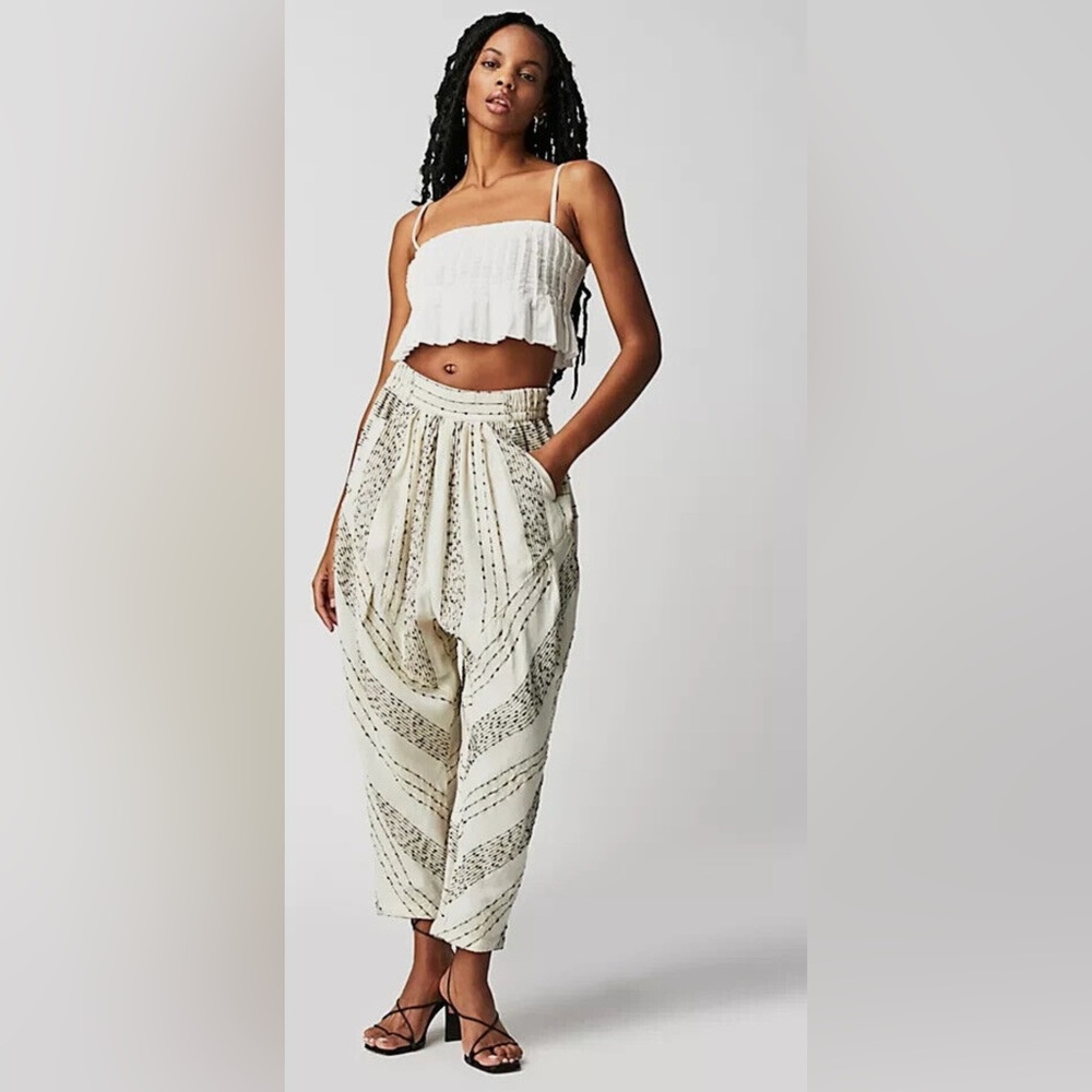NWOT Free People Once Upon A Yarn
Dye Pant Size Medium